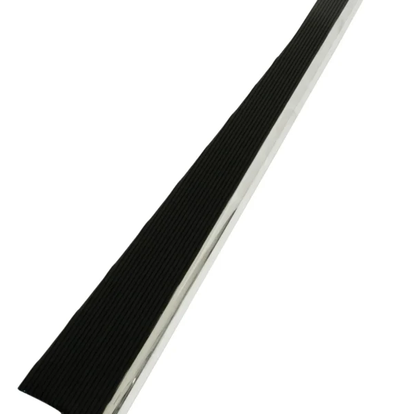 ESTRIBO VW FUSCA EMPI PRETO COM BORDA POLIDA (PAR) #15-3018-0