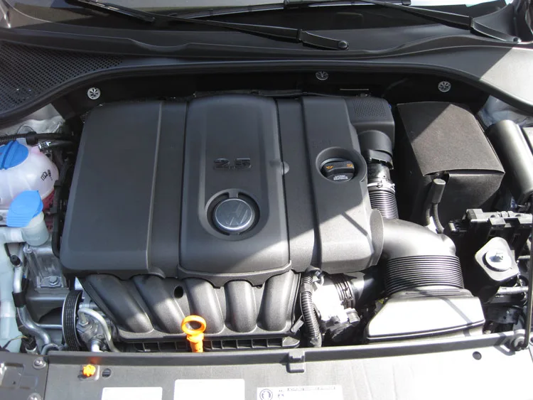 FILTRO ESPORTIVO K&N PARA JETTA/VARIANT 2.5 5cc TODOS 33-2331 — FILTRO ESPORTIVO K&N PARA JETTA/VARIANT 2.5 5cc TODOS 33